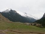 The village of Altyn Arashan, the first building is Yak Hotel