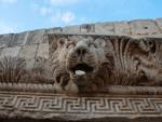 Lion headwater spout